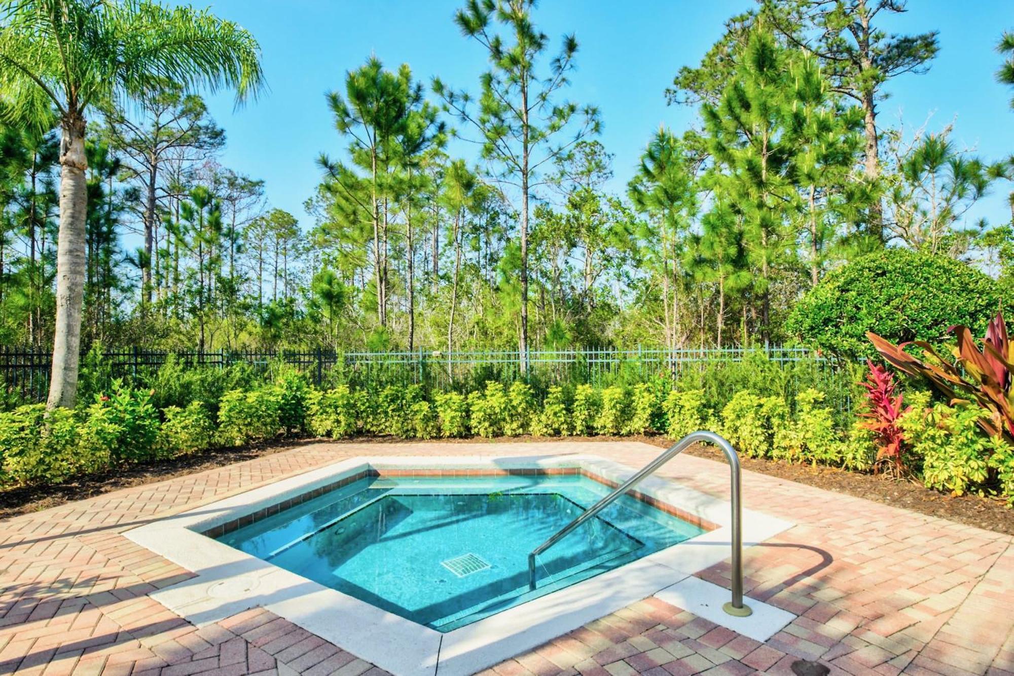 Luxury 2Br Condo - Pool & Hot Tub - Near Disney Орландо Экстерьер фото