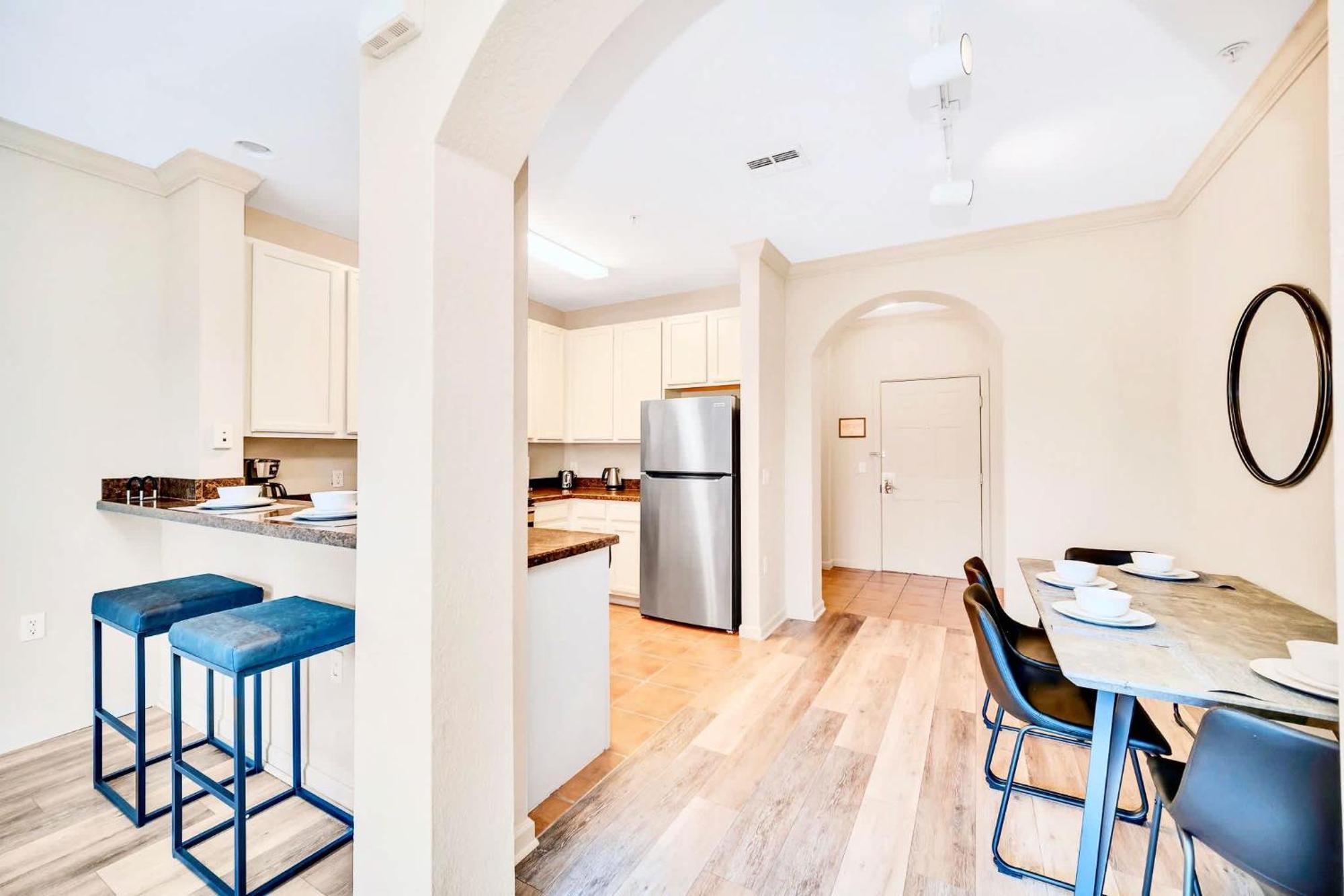 Luxury 2Br Condo - Pool & Hot Tub - Near Disney Орландо Экстерьер фото