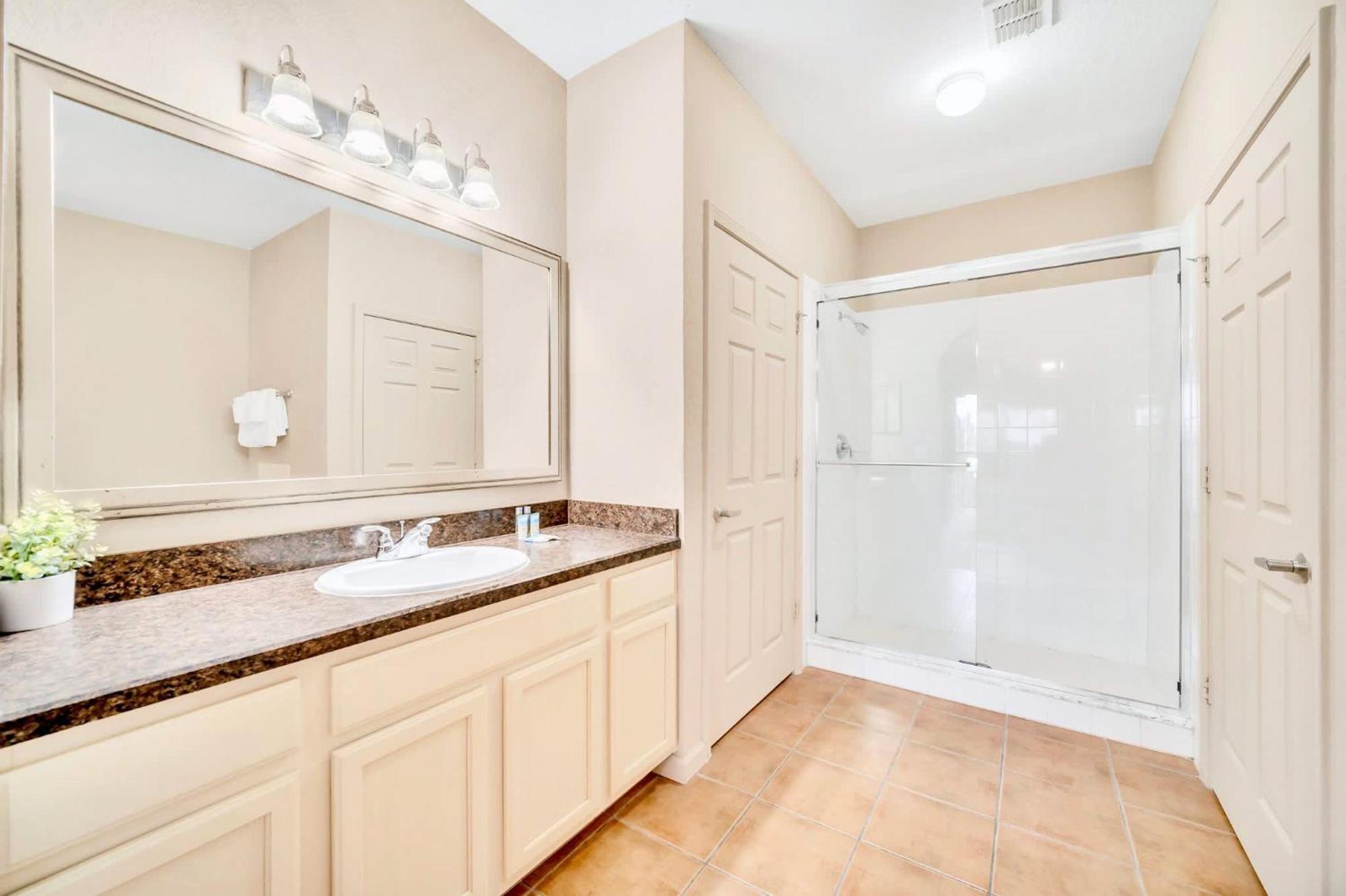 Luxury 2Br Condo - Pool & Hot Tub - Near Disney Орландо Экстерьер фото
